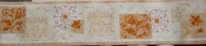BORDURE PAPIER EFFET GAUFRÉ FLEURS DORÉES