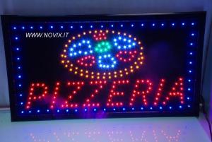 Eine LED-Sign Light PIZZERIA